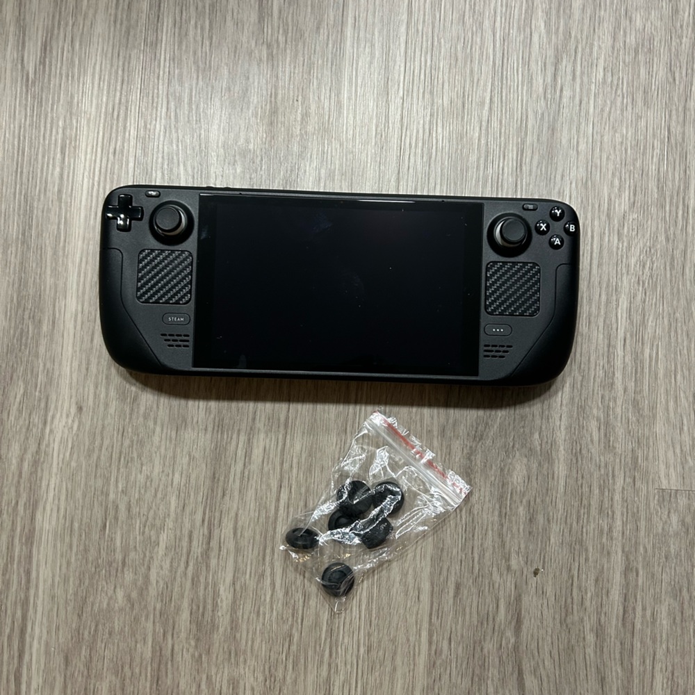 Black Steamdeck Handheld Gaming Console - Picture 9 of 10